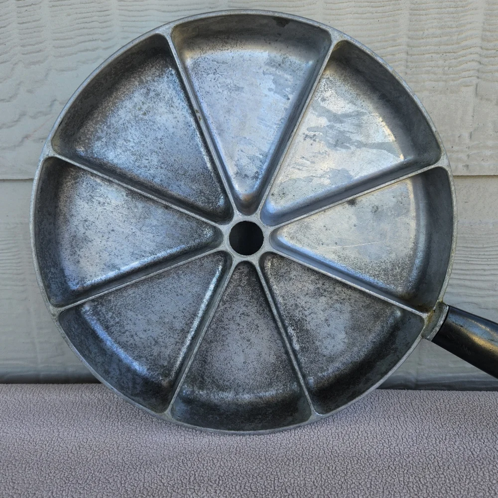 Nordic Ware vtg jon’e